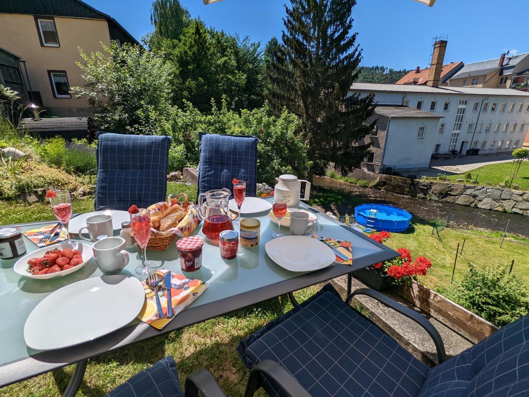 Ut - Urlaubsmagie - Urlaubstraum Mit Whirlpool, Pool & Sauna Sebnitz Exterior foto
