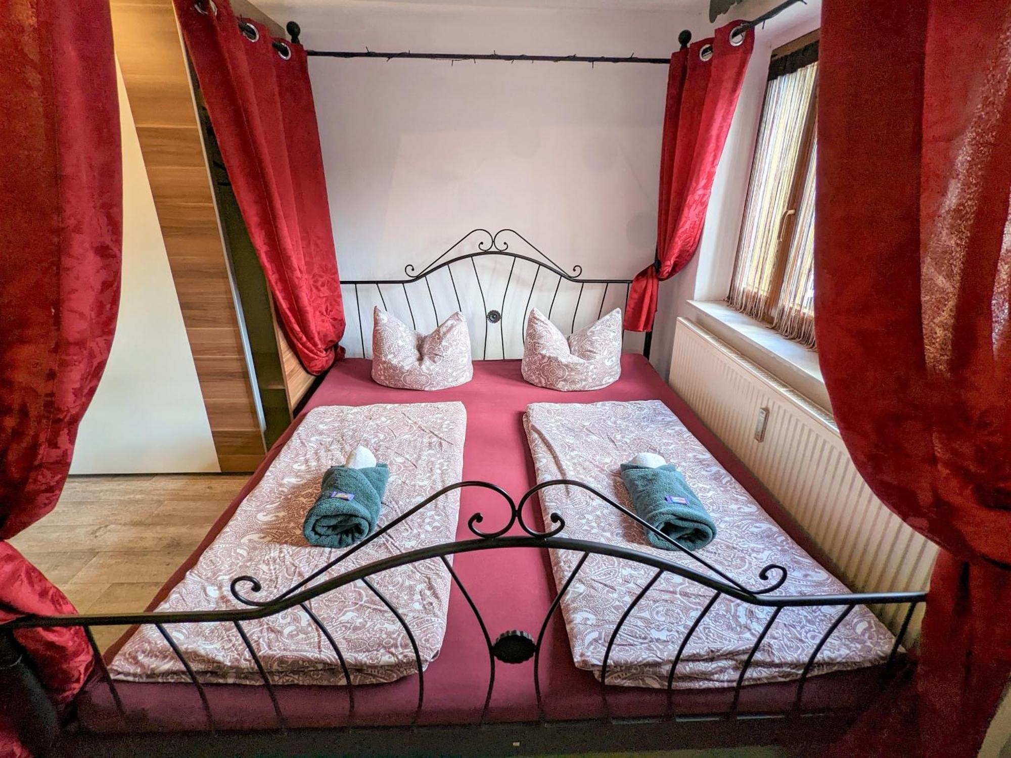 Ut - Urlaubsmagie - Urlaubstraum Mit Whirlpool, Pool & Sauna Sebnitz Exterior foto